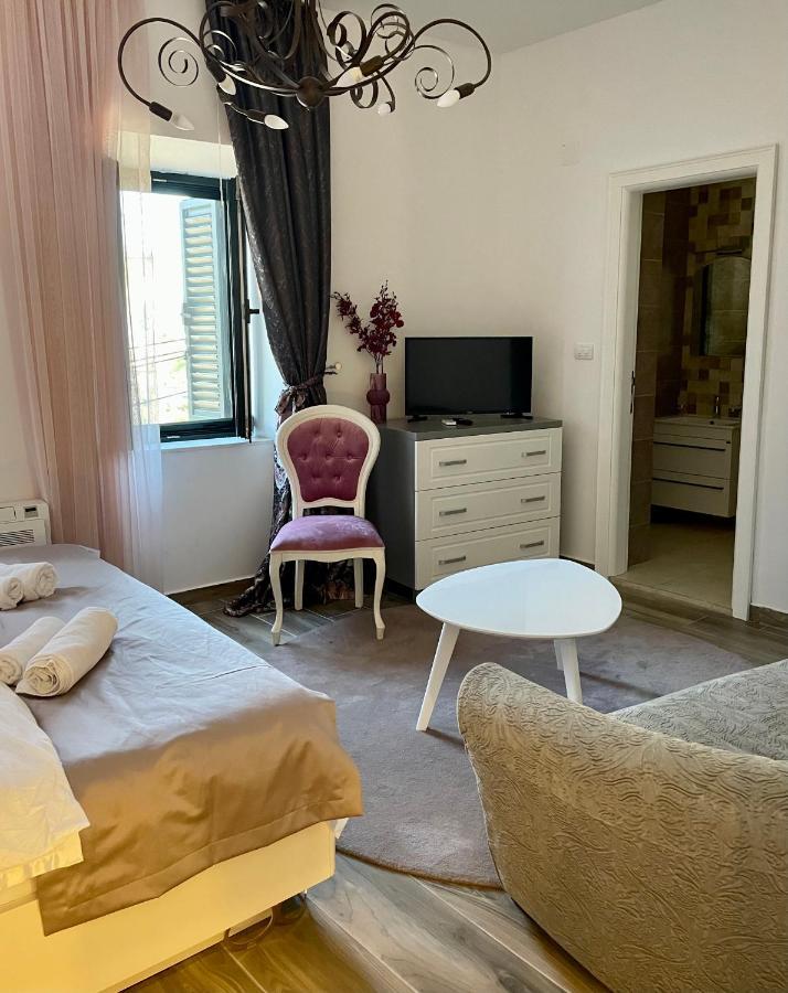 Rustico Apartments Tivat Ngoại thất bức ảnh