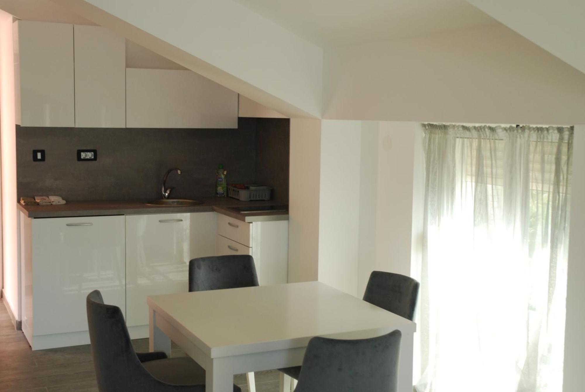 Rustico Apartments Tivat Ngoại thất bức ảnh