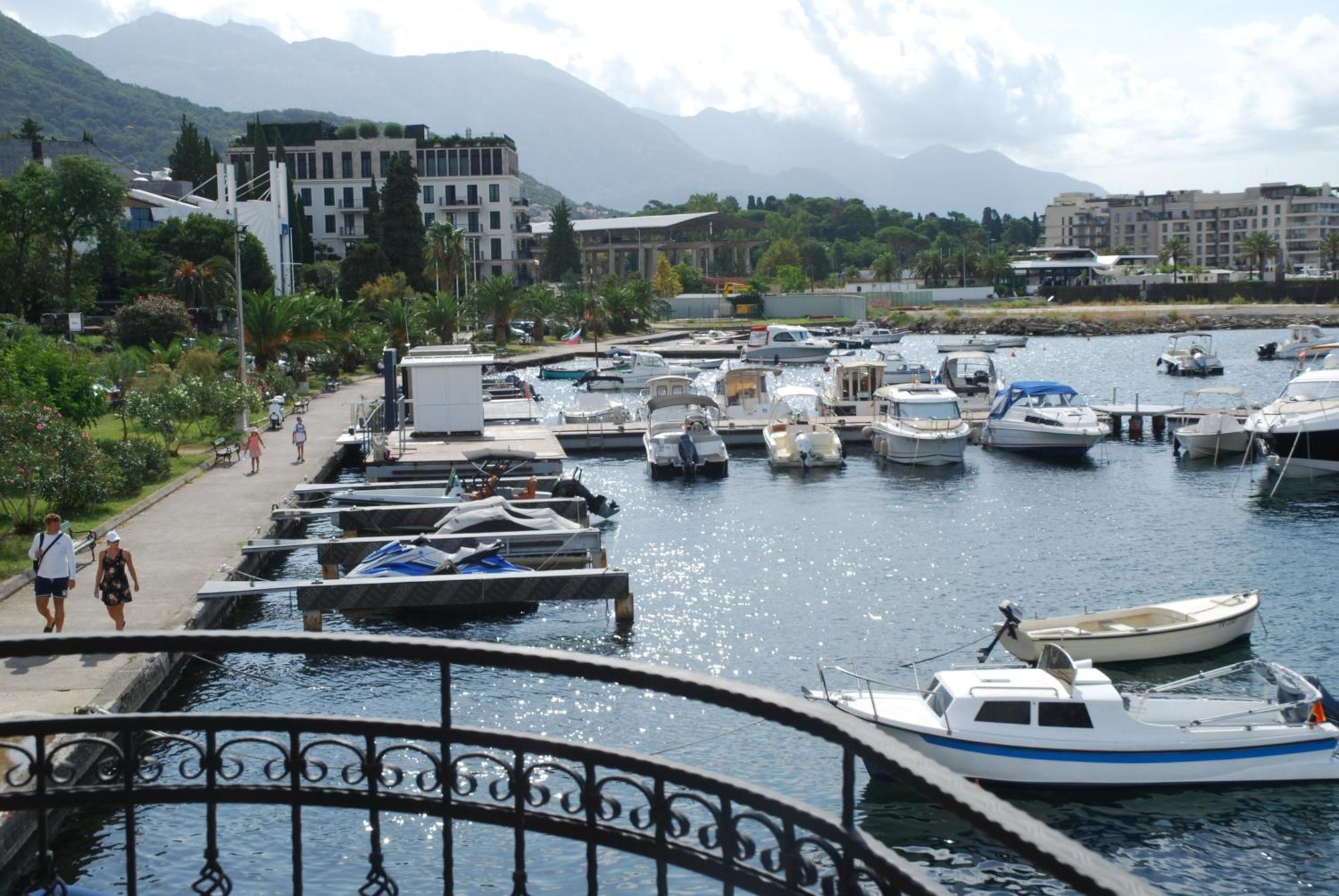 Rustico Apartments Tivat Ngoại thất bức ảnh