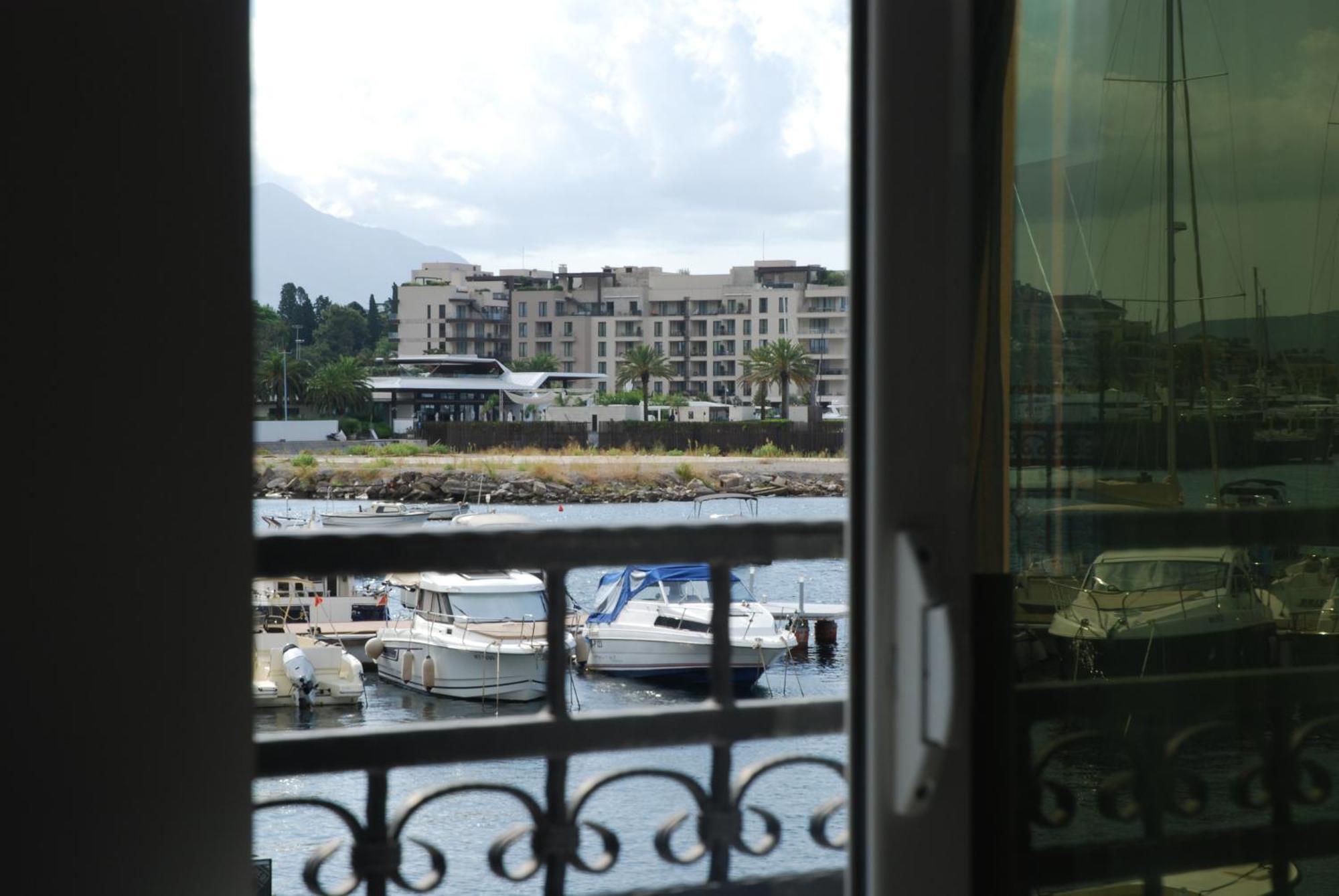 Rustico Apartments Tivat Ngoại thất bức ảnh